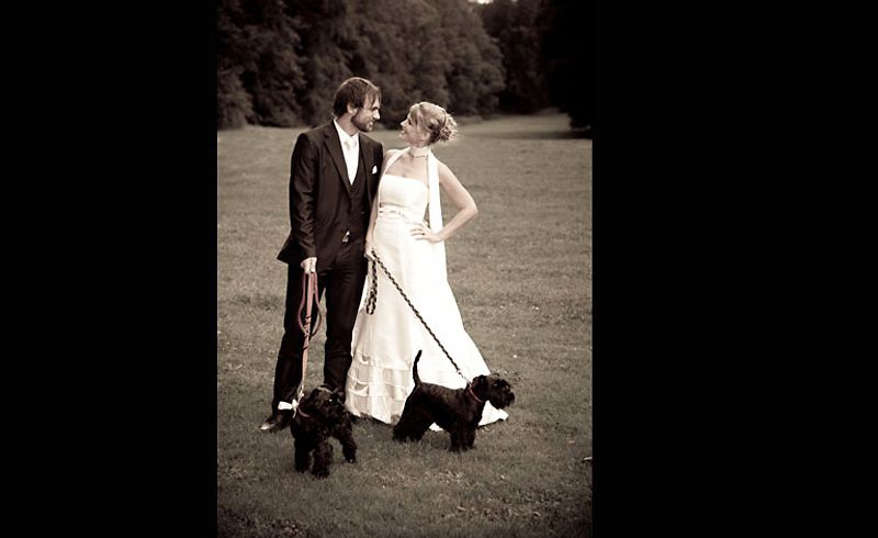 Meadow, Pose with dogs , Wedding , events , © Thomas-Sievert.de